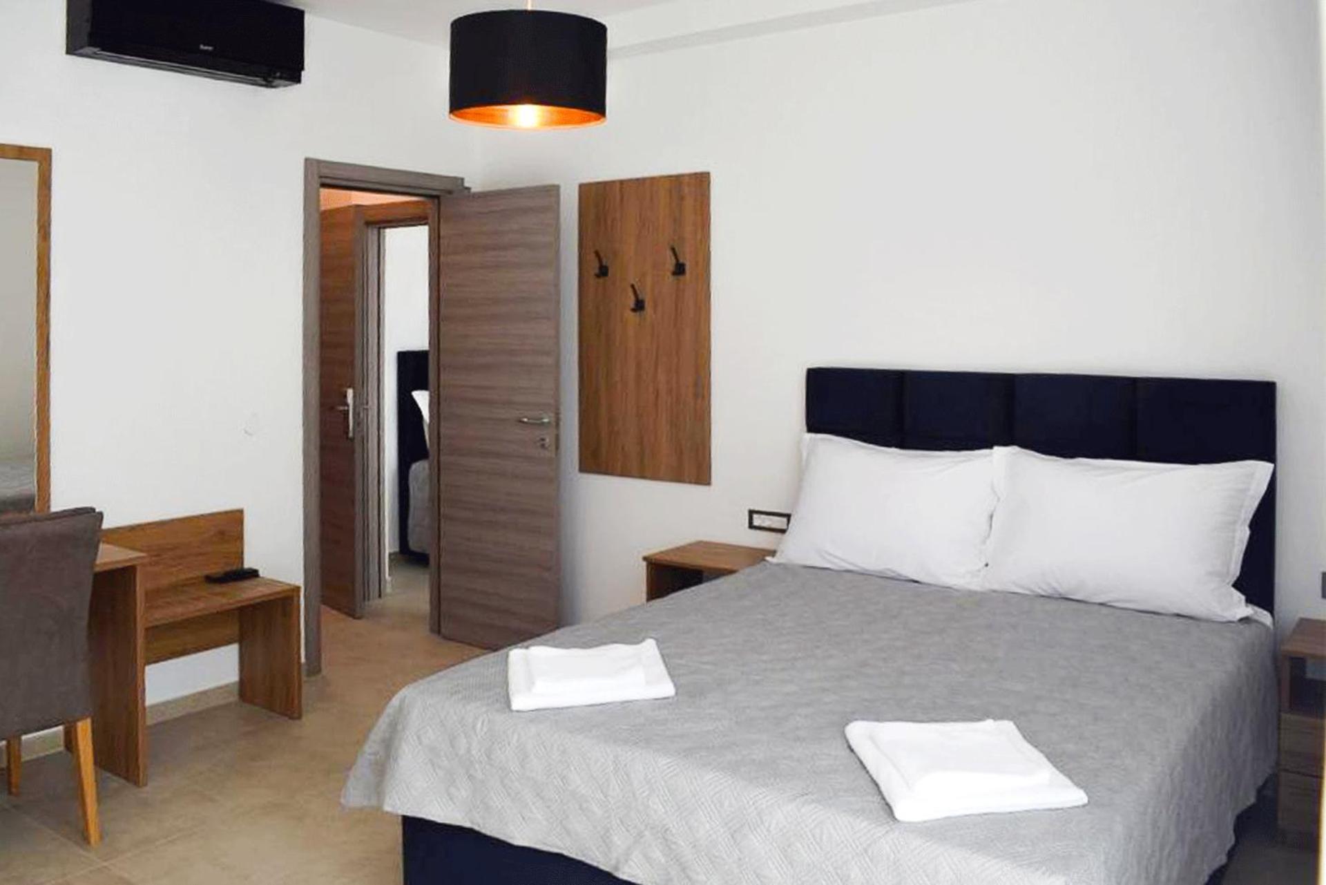 Maresole Beachfront Residence Пореч Екстериор снимка